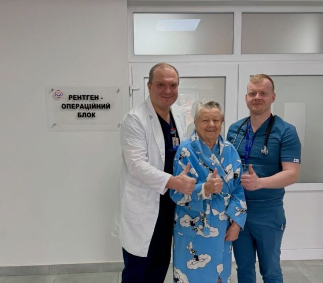 Лічені хвилини між життям і смертю: лікарі врятували 84-річну волинянку з інфарктом Лічені-хвилини-між-життям-і-смертю:-лікарі-врятували-84-річну-волинянку-з-інфарктом