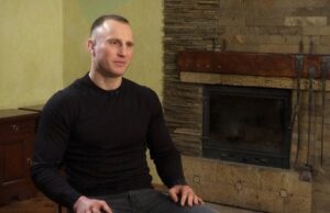 Чому люди не виїжджають з “червоних” зон: волонтер шокував відповіддю Чому-люди-не виїжджають-з “червоних”-зон:-волонтер-шокував-відповіддю