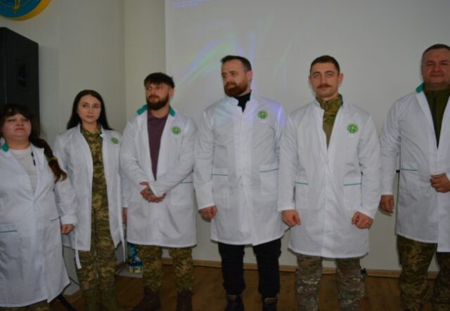 У луцькому медінституті відбулася посвята бойових медиків у першокурсники У-луцькому-медінституті-відбулася-посвята-бойових-медиків-у-першокурсники