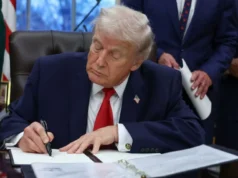 Трамп подав позов на 10 мільярдів доларів проти Податкової служби та Мінфіну США Трамп-подав-позов-на-10-мільярдів-доларів-проти-Податкової-служби-та-Мінфіну-США