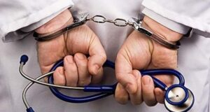 Вимагав у пацієнта $8000 за встановлення групи інвалідності: на Волині судять сімейного лікаря Вимагав-у-пацієнта-$8000-за-встановлення-групи-інвалідності:-на-Волині-судять-сімейного-лікаря