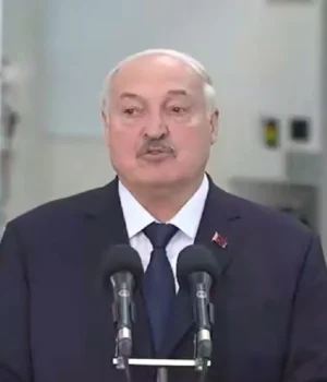 "Лопата-в-руки-і-чистити-сніг":-лукашенко-розкрив-секрет-жіночої-краси "Лопата-в-руки-і-чистити-сніг":-лукашенко-розкрив-секрет-жіночої-краси