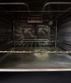 Сяятиме,-як-нова:-експерти-із-прибирання-пояснили,-як-легко-почистити-решітку-від-духовки Сяятиме,-як-нова:-експерти-із-прибирання-пояснили,-як-легко-почистити-решітку-від-духовки