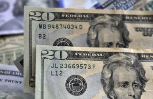 Курс валют 31 січня в Україні: скільки коштують євро і долар в обмінниках і банках Курс-валют-31-січня-в-Україні:-скільки-коштують-євро-і-долар-в-обмінниках-і-банках