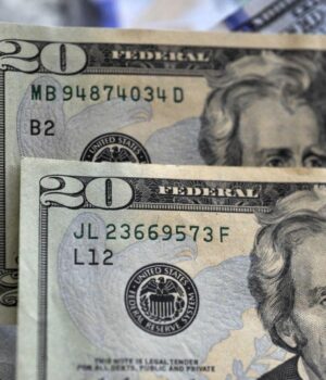 Курс-валют-31-січня-в-Україні:-скільки-коштують-євро-і-долар-в-обмінниках-і-банках