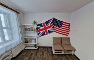 Сім’я викладачки власним коштом оновила кабінет у коледжі на Волині Сім’я-викладачки-власним-коштом-оновила-кабінет-у-коледжі-на-Волині