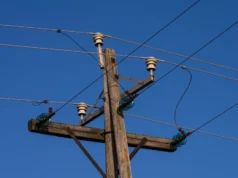 Негода залишила без світла понад 600 міст і сіл: ситуація по областях Негода-залишила-без-світла-понад-600-міст-і-сіл:-ситуація-по-областях