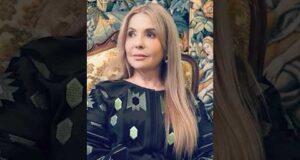 Коса Юлії Тимошенко — легендарна зачіска та тема обговорень для політичних експертів #політика (ВІДЕО) Коса Юлії Тимошенко — легендарна зачіска та тема обговорень для політичних експертів #політика (ВІДЕО)