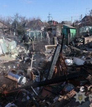 Удар-по Запоріжжю:-кількість-постраждалих-зросла,-серед-них —-трирічний-хлопчик-(фото) Удар-по Запоріжжю:-кількість-постраждалих-зросла,-серед-них —-трирічний-хлопчик-(фото)