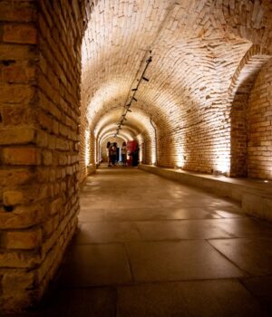 У-Луцьку-кличуть-на-романтичну-екскурсію-Окольним-замком