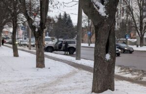 Залишив місце ДТП, бо було зле: як у Луцьку покарали водія, який влетів у стовп... Залишив-місце-ДТП,-бо-було-зле:-як-у-Луцьку-покарали-водія,-який-влетів-у-стовп.