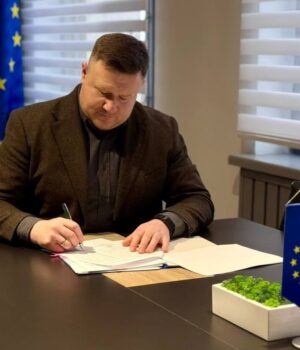 Нововолинська-громада-долучилася-до-профорієнтаційного-проєкту-decide