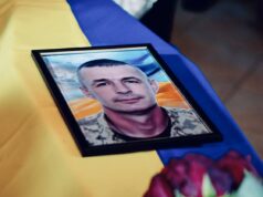 На Волині попрощалися з військовим Олександром Денисюком На-Волині-попрощалися-з-військовим-Олександром-Денисюком