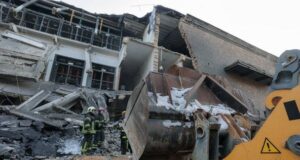 Київська ТЕЦ після нічного удару РФ: моторошні кадри руйнувань (фото) Київська-ТЕЦ-після-нічного-удару-РФ:-моторошні-кадри-руйнувань-(фото)