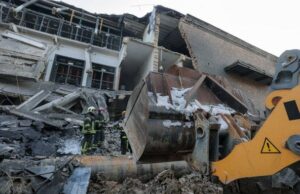 Київська ТЕЦ після нічного удару РФ: моторошні кадри руйнувань (фото) Київська-ТЕЦ-після-нічного-удару-РФ:-моторошні-кадри-руйнувань-(фото)