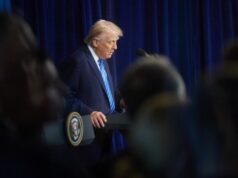 Трамп вимагає від Гарварду $1 мільярд компенсації за «погану поведінку» Трамп-вимагає-від-Гарварду-$1-мільярд-компенсації-за-«погану-поведінку»