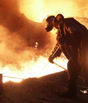 Фінансові-показники-Метінвесту-погіршилися-на-третину-через-війну-та-падіння-світових-цін