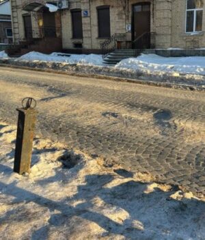 «Ця-вулиця-–-одна-з-найпроблемніших»:-на-Богдана-Хмельницького-у-Луцьку-просіла-бруківка