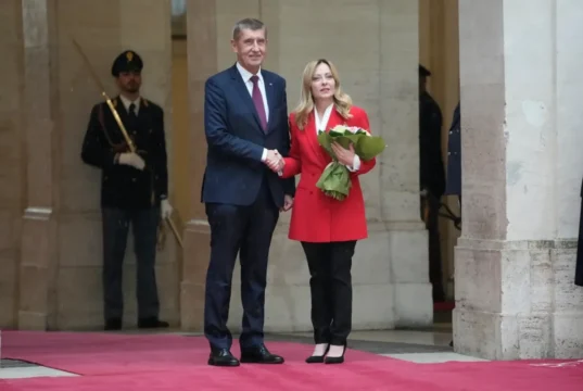 Уряд Андрея Бабіша зберіг повноваження після вотуму недовіри у парламенті Чехії Уряд-Андрея-Бабіша-зберіг-повноваження-після-вотуму-недовіри-у-парламенті-Чехії