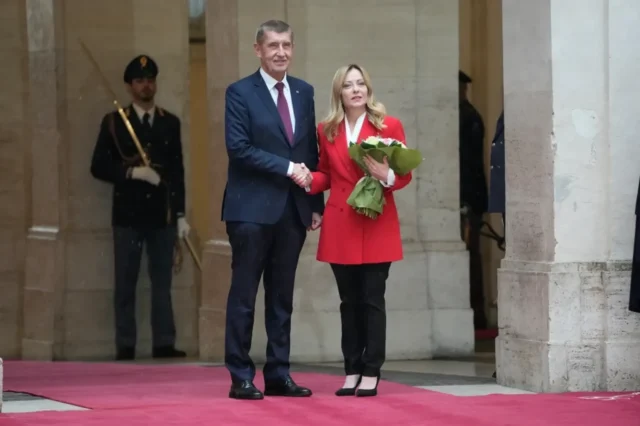 Уряд Андрея Бабіша зберіг повноваження після вотуму недовіри у парламенті Чехії Уряд-Андрея-Бабіша-зберіг-повноваження-після-вотуму-недовіри-у-парламенті-Чехії