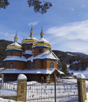 5-лютого:-церковне-свято-сьогодні,-давній-звичай-з-хлібом-і-сіллю-для-захисту-дому