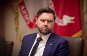 Трамп чітко заявив Путіну, що він не мав права нападати на Україну, – Венс Трамп-чітко-заявив-Путіну,-що-він-не-мав-права-нападати-на-Україну,-–-Венс