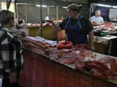 Різкий обвал цін: скільки коштує м’ясо та сало на луцькому ринку Різкий-обвал-цін:-скільки-коштує-м’ясо-та-сало-на-луцькому-ринку