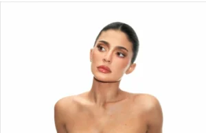 Кайлі Дженнер вразила всіх: бюстгальтер із гранатових зернят у новій фотосесії Кайлі-Дженнер-вразила-всіх:-бюстгальтер-із-гранатових-зернят-у-новій-фотосесії