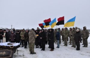 У Городищенській громаді попрощалися з Героєм Віктором Радченком У-Городищенській-громаді-попрощалися-з-Героєм-Віктором-Радченком