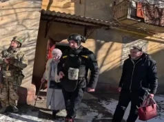 Рятувальники показали евакуацію 9 людей з Дружківки на Донеччині Рятувальники-показали-евакуацію-9-людей-з-Дружківки-на-Донеччині