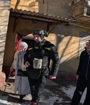 Рятувальники-показали-евакуацію-9-людей-з-Дружківки-на-Донеччині