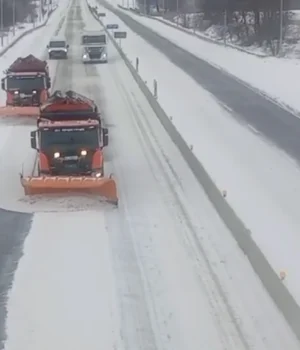 Рух-на-основних-дорогах-забезпечено-без-обмежень-попри-негоду-–-дорожники