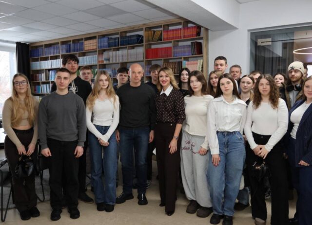 Розвиток, бізнес, можливості для молоді: студенти ЛНТУ зустрілись з Ігорем Палицею Розвиток,-бізнес,-можливості-для-молоді:-студенти-ЛНТУ-зустрілись-з-Ігорем-Палицею