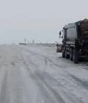 Небезпечна-погода-на-Одещині:-трасу-М-13-тимчасово-закрито-для-транспорту