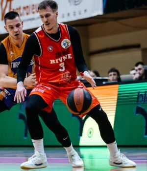 «Старий-Луцьк»-поступився-БК-«Рівне»