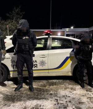 “Їдемо-в-ТЦК-або-плати”:-поліцейські-в-Одесі-заробляли-під-час-мобілізації