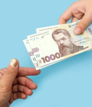 В-Україні-можуть-погодити-законопроєкт-про-виплати:-хто-отримає-грошову-допомогу