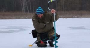 На Волині відбулися змагання із зимової риболовлі. ФОТО На-Волині-відбулися-змагання-із-зимової-риболовлі.-ФОТО