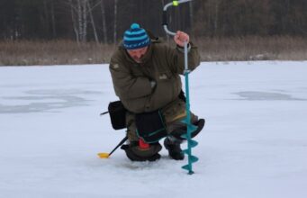 На Волині відбулися змагання із зимової риболовлі. ФОТО На-Волині-відбулися-змагання-із-зимової-риболовлі.-ФОТО