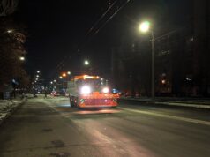 Дощ і мінусова температура: дороги Волині перетворилися на ковзанку, працює спецтехніка Дощ-і-мінусова-температура:-дороги-Волині-перетворилися-на-ковзанку,-працює-спецтехніка