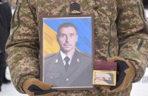 У Луцькій громаді попрощалися із загиблим Героєм Миколою Мандзюком У-Луцькій-громаді-попрощалися-із-загиблим-Героєм-Миколою-Мандзюком