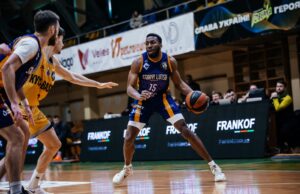 Після 16 поразок «Старий Луцьк» здобув перемогу над «Київ-Баскетом» Після-16-поразок-«Старий-Луцьк»-здобув-перемогу-над-«Київ-Баскетом»
