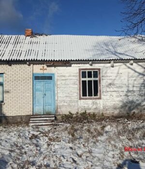 На-Волині-за-209-тисяч-продають-будівлю-школи-клубу.-Фото