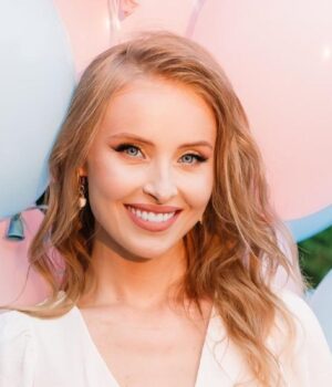 Зірка-“Кріпосної-”-Сагайдачна-показала-нові-фото-з-округлим-животиком