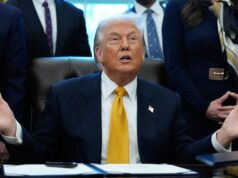 Обама та його дружина у вигляді мавп: Трамп прокоментував скандальне відео Обама-та-його-дружина-у-вигляді-мавп:-Трамп-прокоментував-скандальне-відео