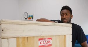 Оригінальний iPhone увімкнули вперше після майже 20 років у коробці Оригінальний-iphone-увімкнули-вперше-після-майже-20-років-у-коробці