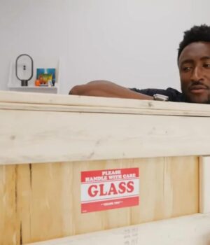 Оригінальний-iphone-увімкнули-вперше-після-майже-20-років-у-коробці