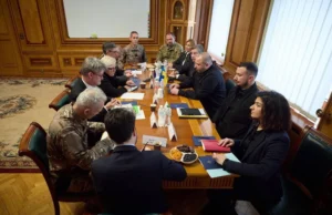 Умєров обговорив оборонну співпрацю з міністеркою ЗС Франції Вотрен: про що домовилися Умєров-обговорив-оборонну-співпрацю-з-міністеркою-ЗС-Франції-Вотрен:-про-що-домовилися