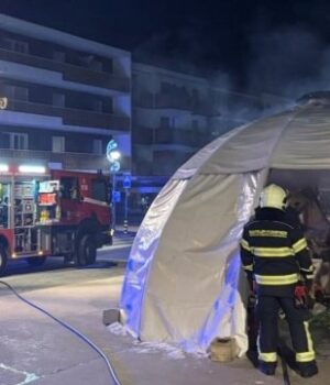 У-Швейцарії-загорівся-меморіал-жертвам-пожежі-на-гірськолижному-курорті