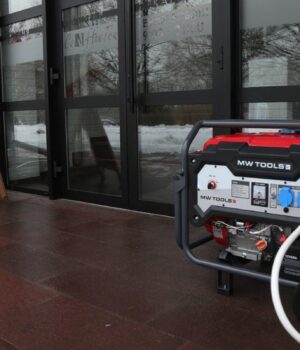 Атаки-РФ-на-енергетику-України:-в-the-independent-розповіли,-як-виживає-бізнес